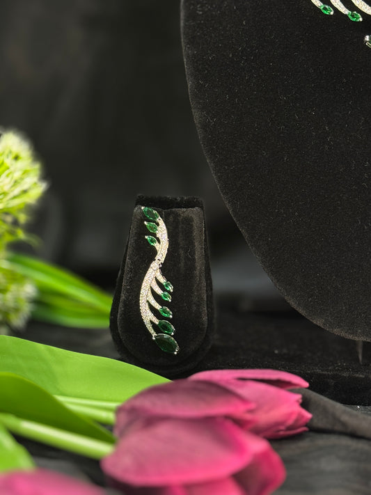 Naina Emerald Feather AD Hasli
