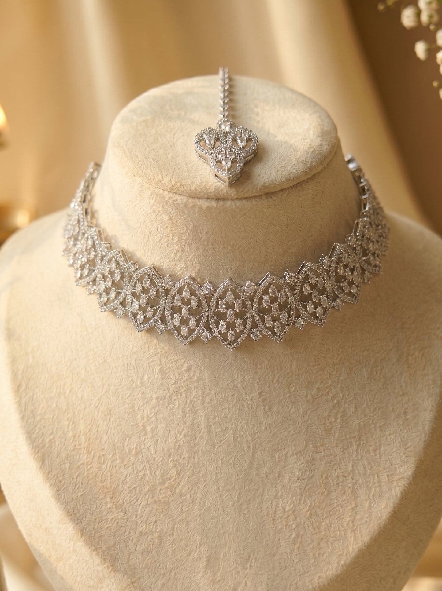 Leela Diamond Lattice Choker Set with Maang Tikka