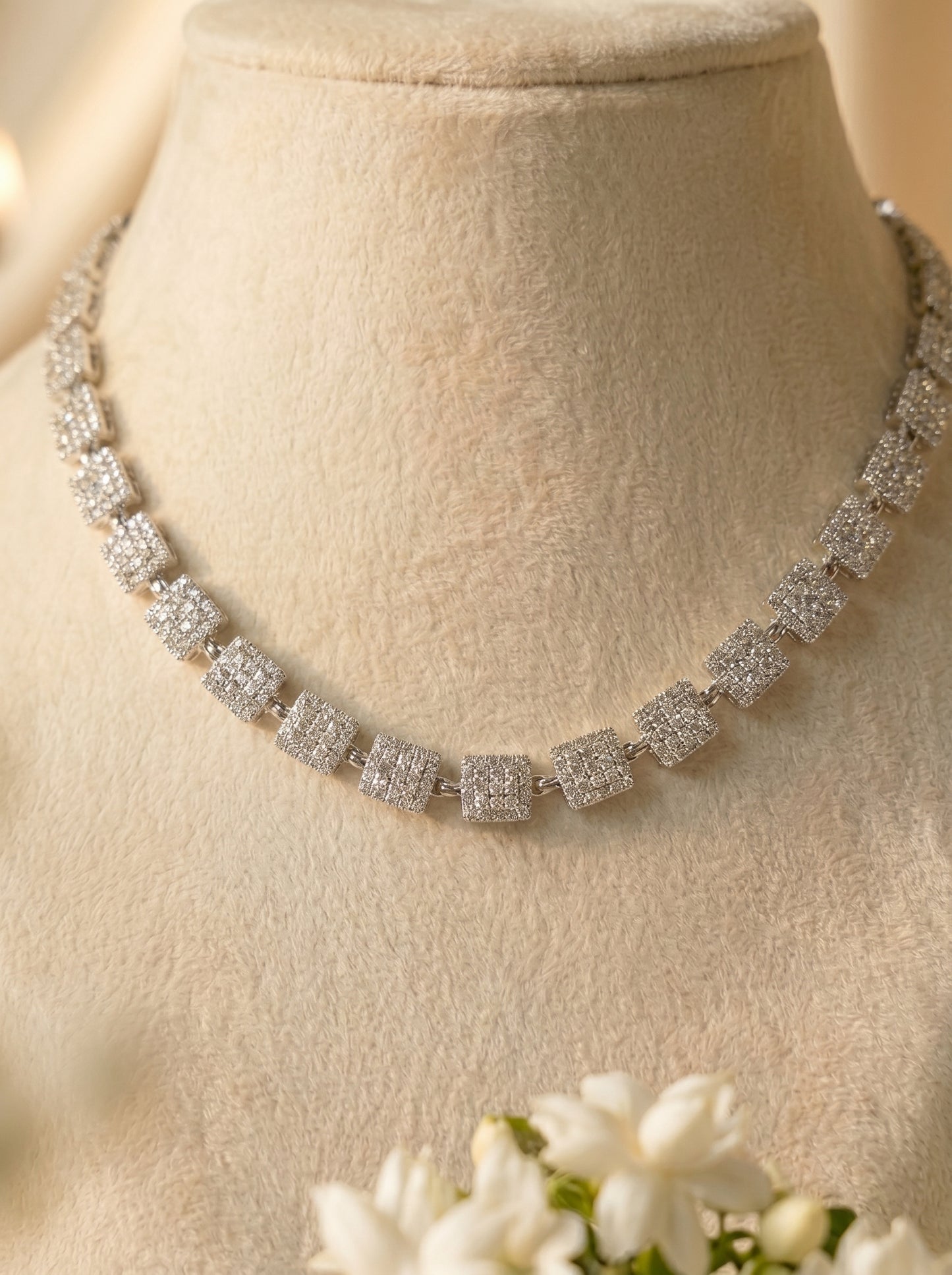 Kiara Geometric Luxe Necklace Set