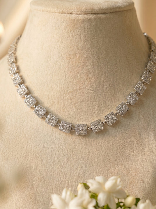 Kiara Geometric Luxe Necklace Set