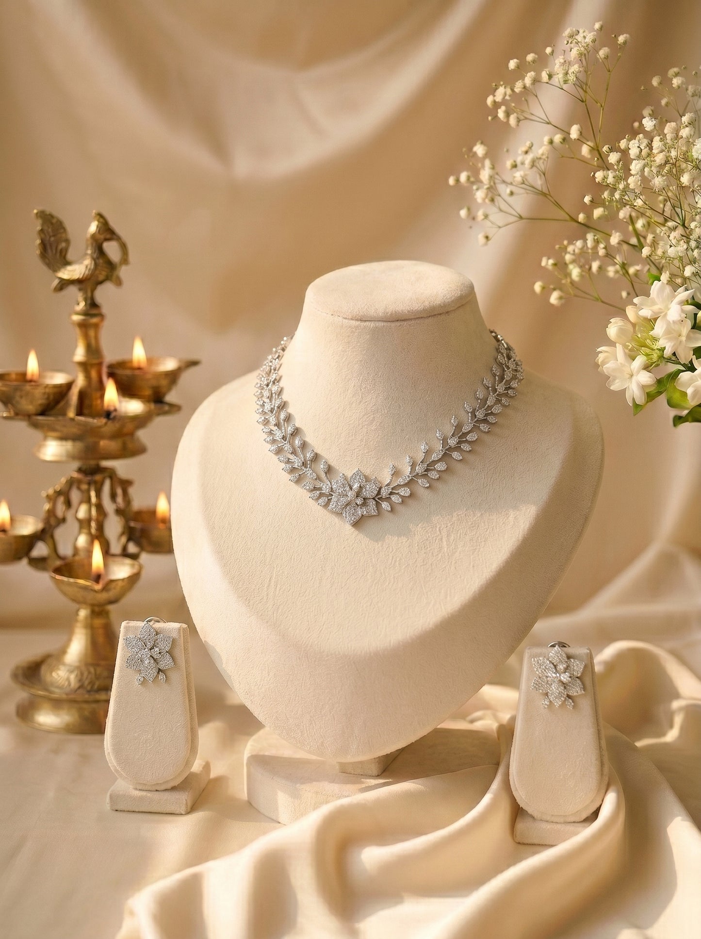 Ishani Floral Bloom Necklace Set
