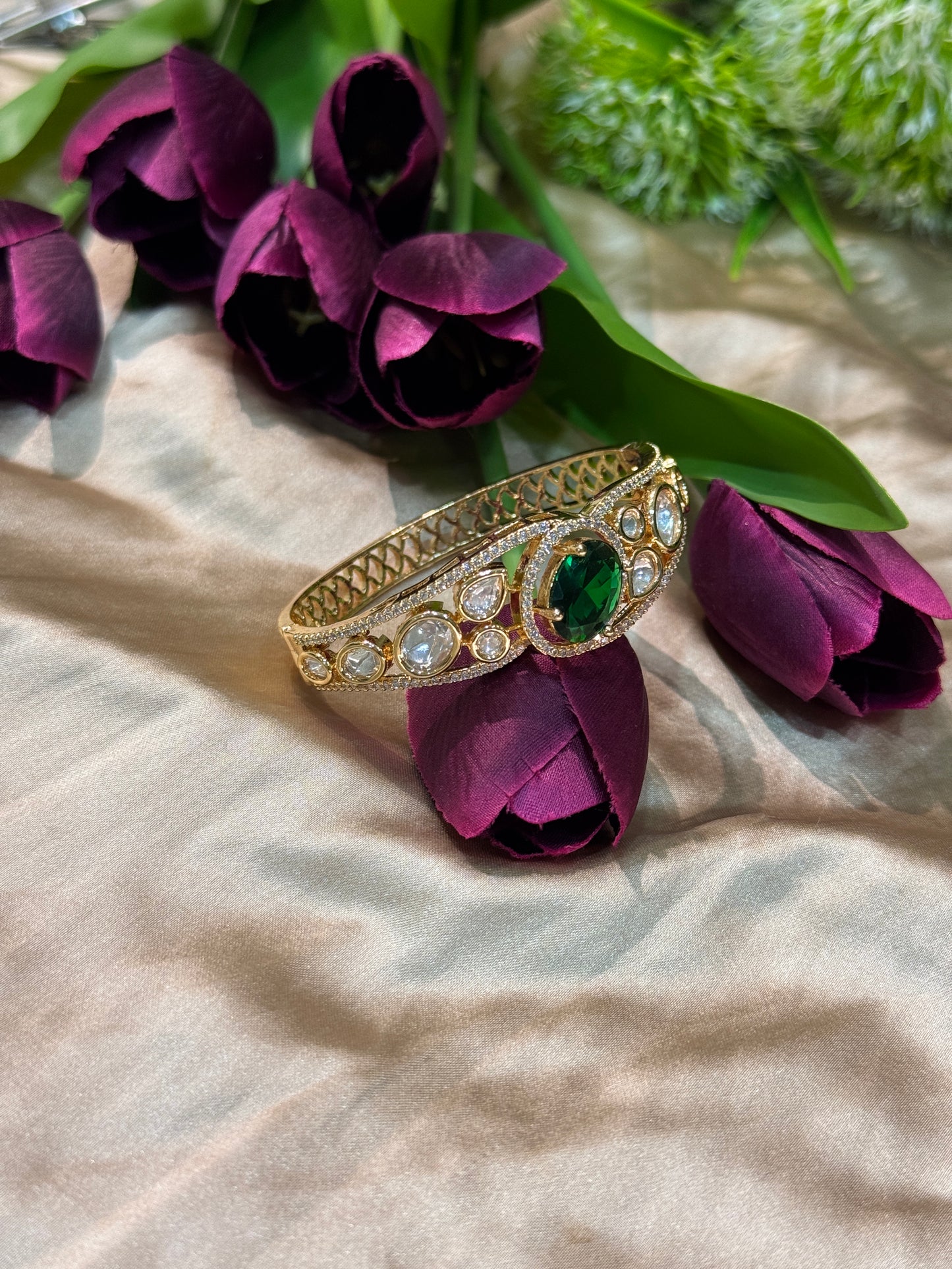 Aaradhya Emerald Polki Heritage Kada